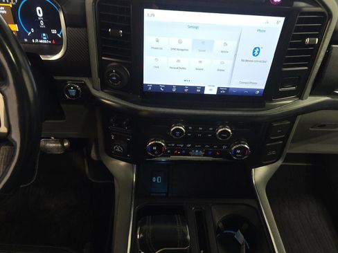 Used 2021 Ford F150 Limited image 14