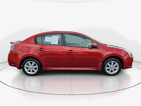 Used 2010 Nissan Sentra 2.0 SR w/ Convenience Pkg FWD image 5