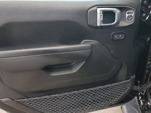 Used 2023 Jeep Wrangler Unlimited Sport AWD/4WD image 18