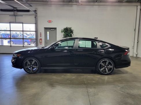 Used 2024 Honda Accord Sport image 8