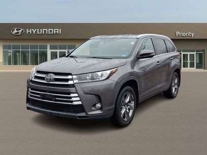 Used 2017 Toyota Highlander Limited Platinum