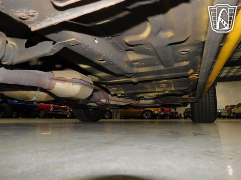 Used 1993 Ford Mustang LX image 14