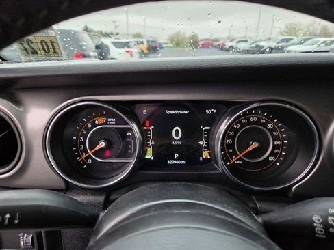 Used 2023 Jeep Wrangler Sport S w/ Sun And Sound Package image 4