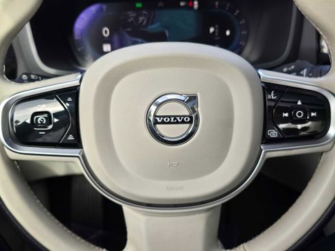 Used 2024 Volvo S60 B5 Plus image 25