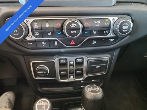 Used 2018 Jeep Wrangler Unlimited Sport S AWD/4WD image 17