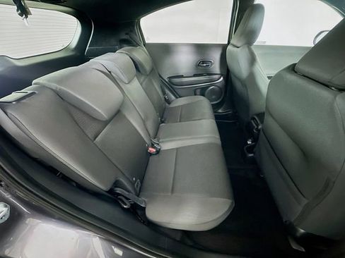 Used 2022 Honda HR-V Sport image 8