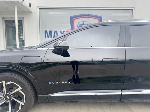 Used 2024 Chevrolet Equinox EV LT w/ LPO, Trailering Package FWD image 30
