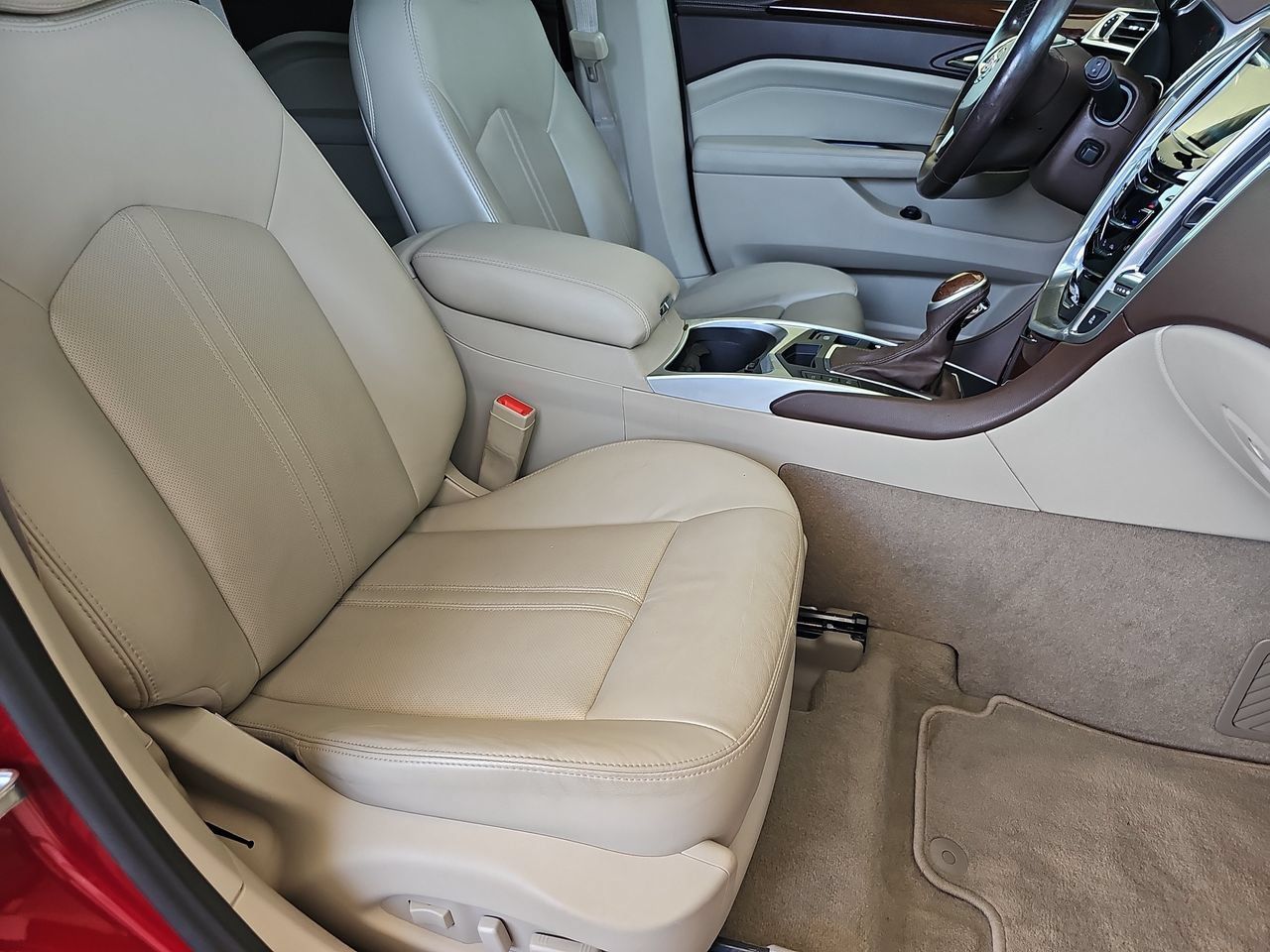 Used 2014 Cadillac SRX Luxury w/ Driver Awareness Package AWD/4WD image 10
