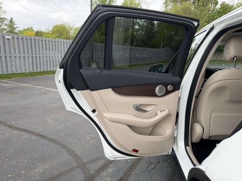 Certified 2021 Mercedes-Benz GLC 300 4MATIC image 21