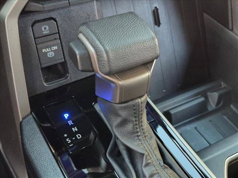 Used 2025 Toyota Tundra SR5 w/ SR5 Premium Package AWD/4WD image 11