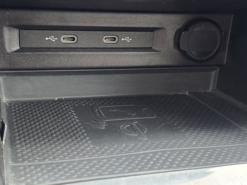 Used 2022 Volkswagen Tiguan SEL R-Line image 20