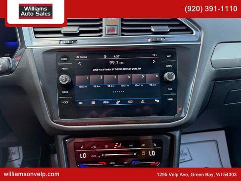 Used 2022 Volkswagen Tiguan SE image 19