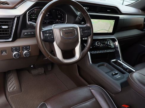 Certified 2024 GMC Sierra 2500 Denali w/ Denali Reserve Package image 11