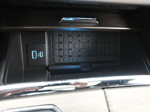 Used 2024 Ford Expedition Limited AWD/4WD image 21