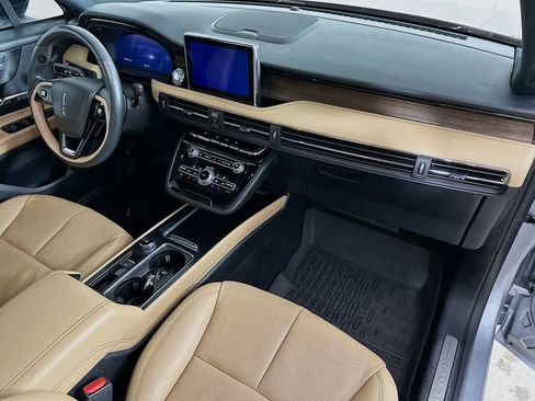 Used 2021 Lincoln Corsair Reserve image 35