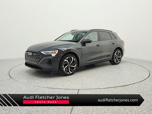 Used 2024 Audi Q8 e-tron Premium Plus image 1