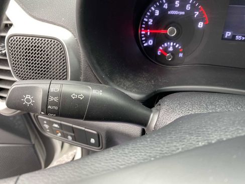 Used 2022 Kia Soul LX w/ Technology Package image 22