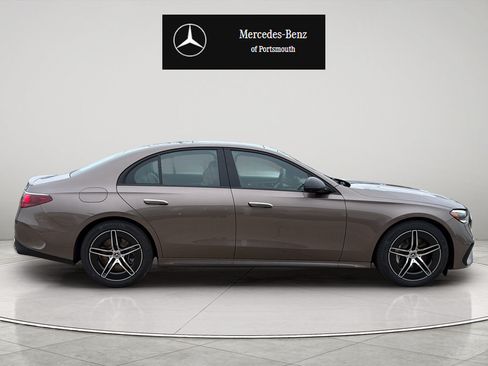 New 2026 Mercedes-Benz E 450 4MATIC Sedan image 6
