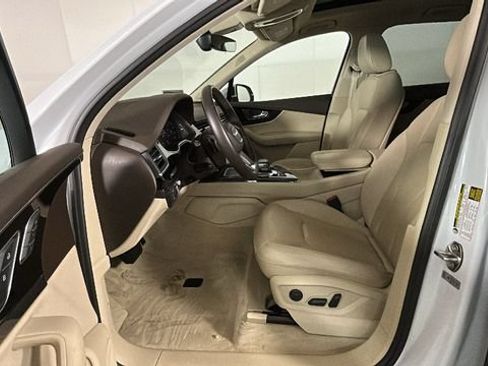 Used 2019 Audi Q7 3.0T Prestige w/ Prestige Package AWD/4WD image 11
