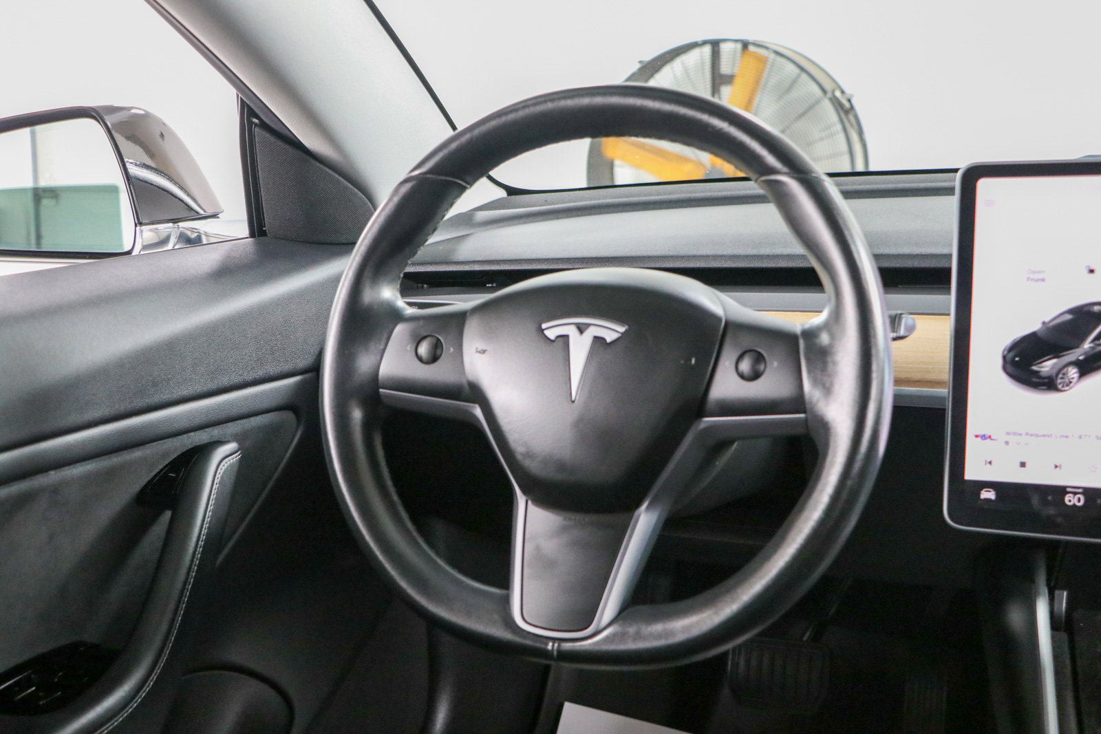 Used 2018 Tesla Model 3 Mid Range RWD image 12