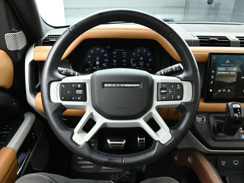 Used 2024 Land Rover Defender 130 S image 27