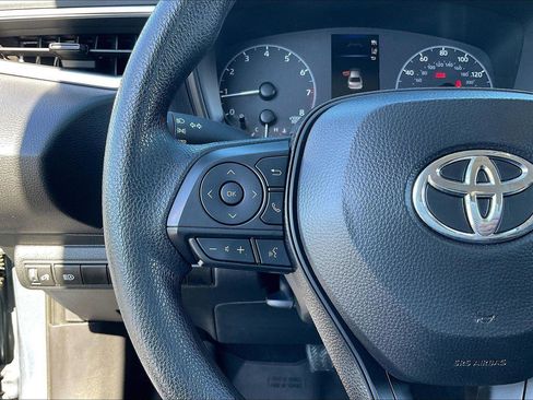 Used 2024 Toyota Corolla LE image 18