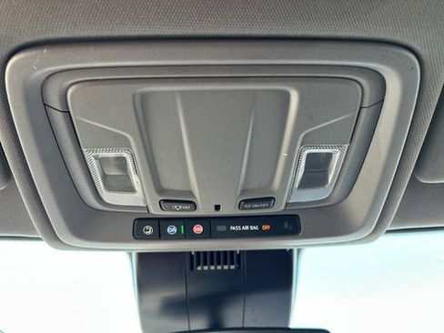 Used 2022 Chevrolet Silverado 1500 Custom AWD/4WD image 42