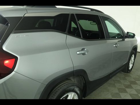 Used 2023 GMC Terrain SLE w/ Driver Convenience Package AWD/4WD image 17
