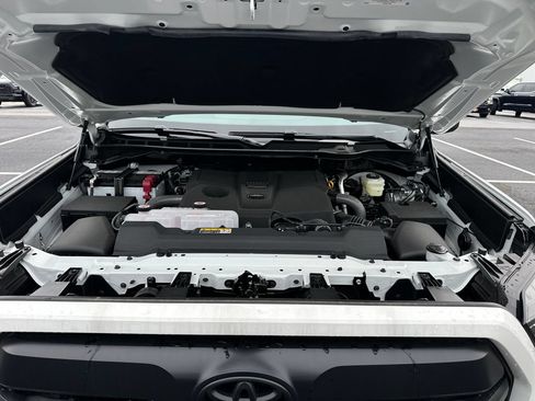 New 2026 Toyota Tundra SR5 AWD/4WD image 10