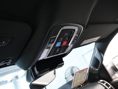 Used 2025 RAM 1500 Laramie w/ Sport Appearance Package image 32