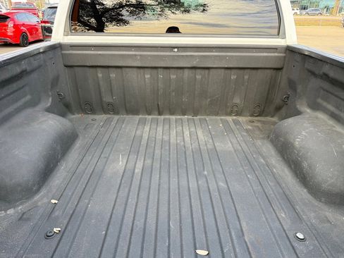 Used 2015 Toyota Tundra SR5 image 12