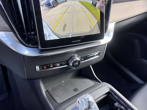 New 2026 Volvo XC90 B5 Plus image 22