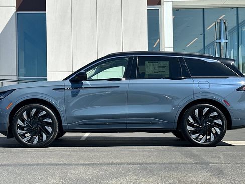 New 2026 Lincoln Nautilus Black Label w/ Jet Appearance Package AWD/4WD image 6