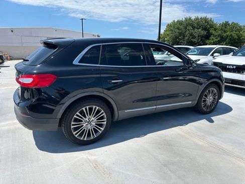 Used 2016 Lincoln MKX Reserve w/ Technology Package FWD image 16
