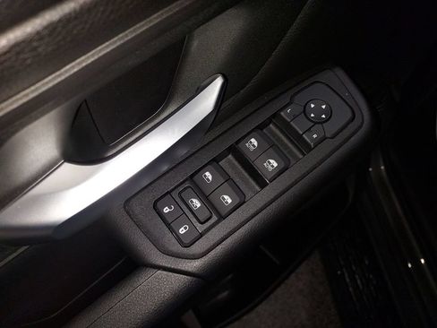 New 2026 RAM 1500 Express AWD/4WD image 19