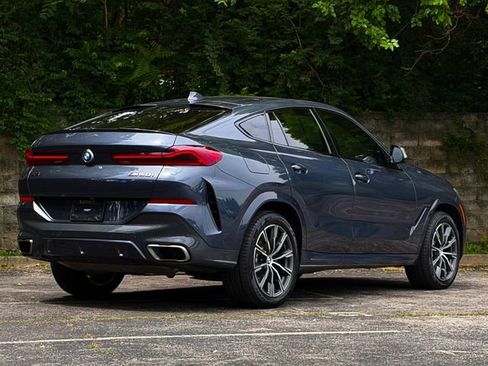 Used 2022 BMW X6 M50i w/ Premium Package AWD/4WD image 5