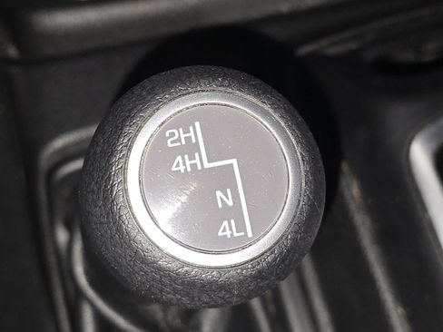 Used 2018 Jeep Wrangler Unlimited Sport image 23