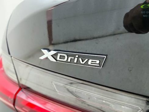 Used 2025 BMW 330i xDrive Sedan AWD/4WD image 19