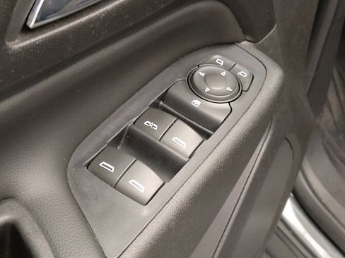 Used 2019 Chevrolet Equinox LT FWD image 27