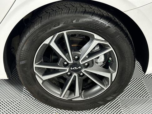 Used 2023 Kia Forte LXS FWD image 10