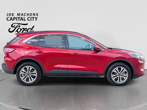 Used 2022 Ford Escape SEL AWD/4WD image 3