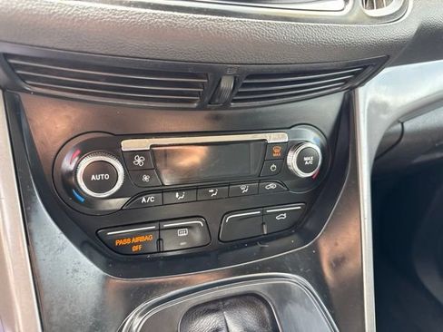 Used 2015 Ford Escape SE w/ Equipment Group 201A AWD/4WD image 23
