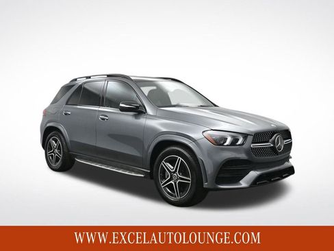 Used 2023 Mercedes-Benz GLE 450 4MATIC w/ AMG Line Exterior image 8