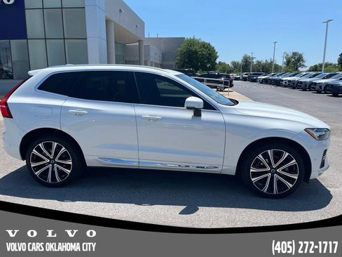 Certified 2023 Volvo XC60 B5 Ultimate w/ Climate Package FWD image 4