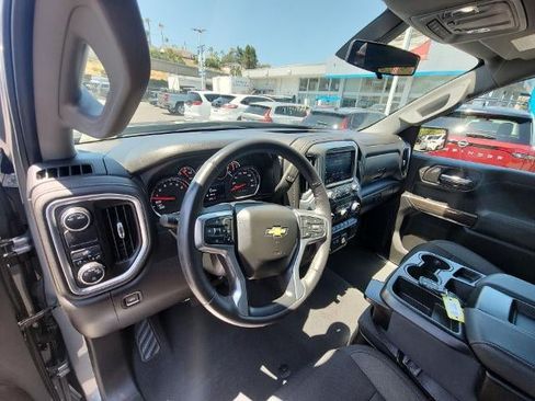Used 2022 Chevrolet Silverado 1500 LT RWD image 10