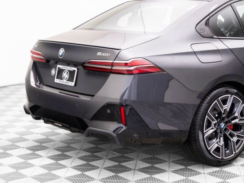 New 2026 BMW 530i xDrive w/ Executive Package image 34