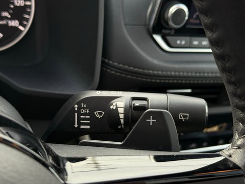 Used 2023 Nissan Rogue SV w/ SV Premium B Package image 55