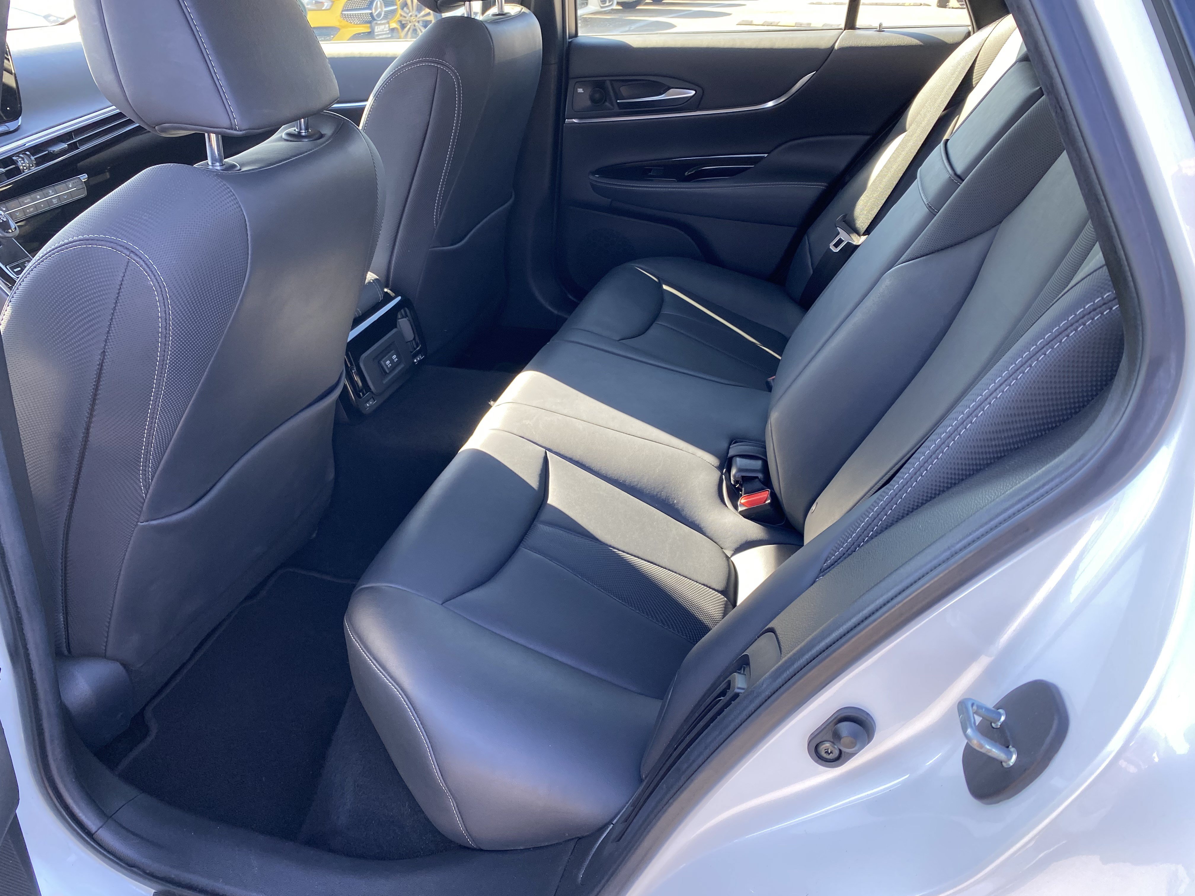 Used 2022 Toyota Mirai w/ Advanced Technology Package RWD image 18