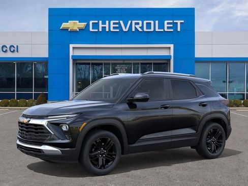 New 2026 Chevrolet TrailBlazer LT w/ Midnight Edition FWD image 2
