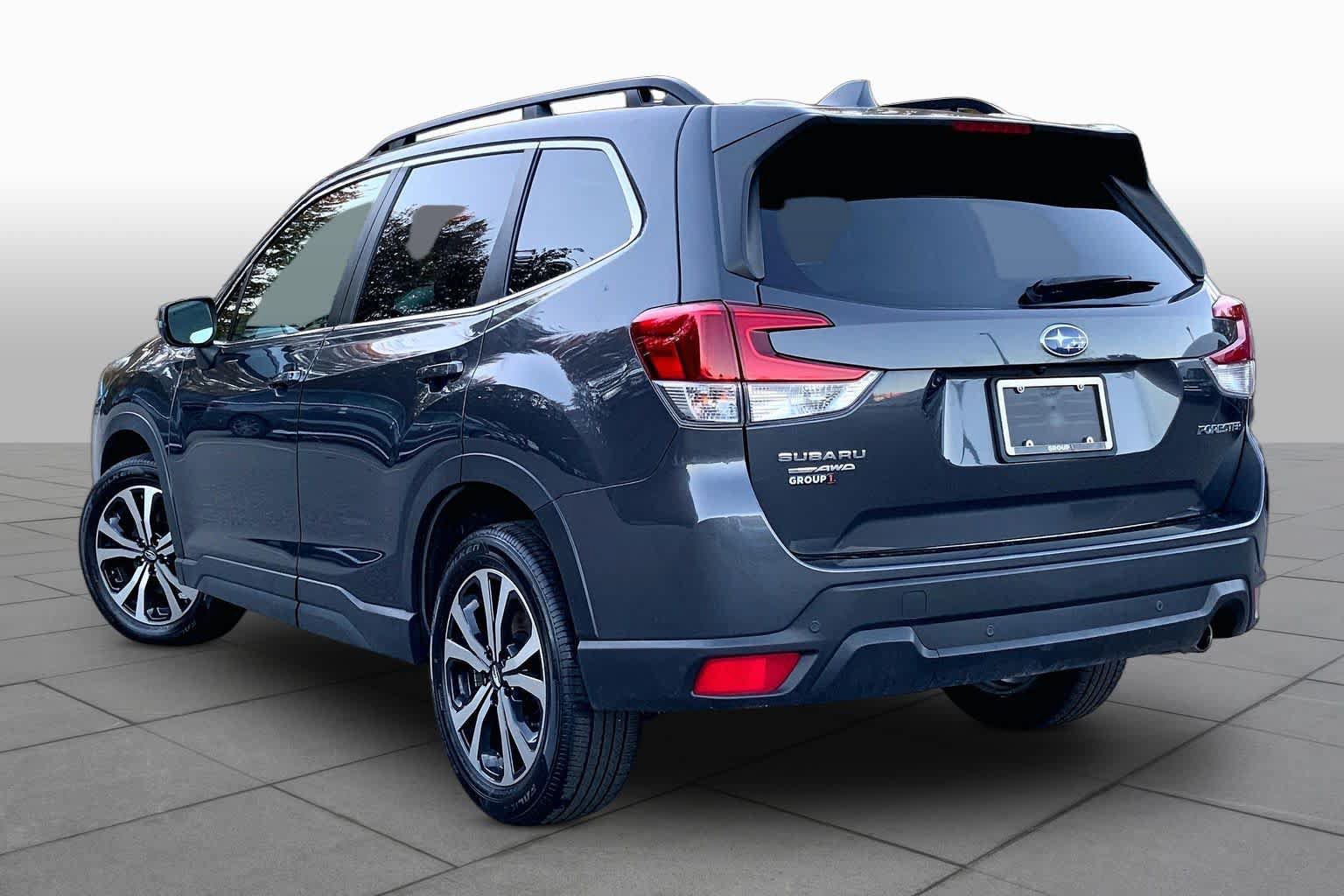 Used 2023 Subaru Forester Limited AWD/4WD image 12